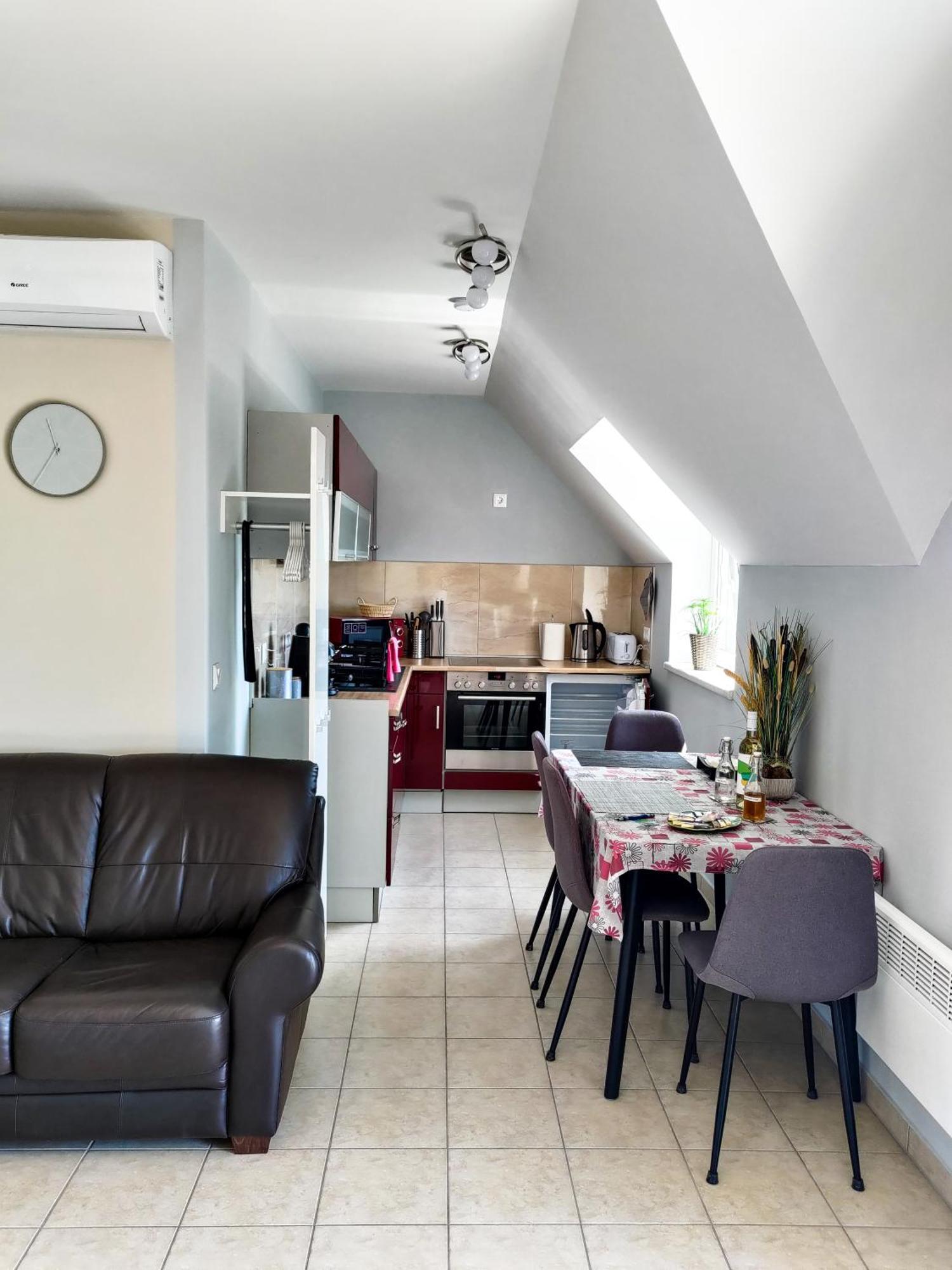 Fuegefa Apartman Balatonalmadi Luaran gambar