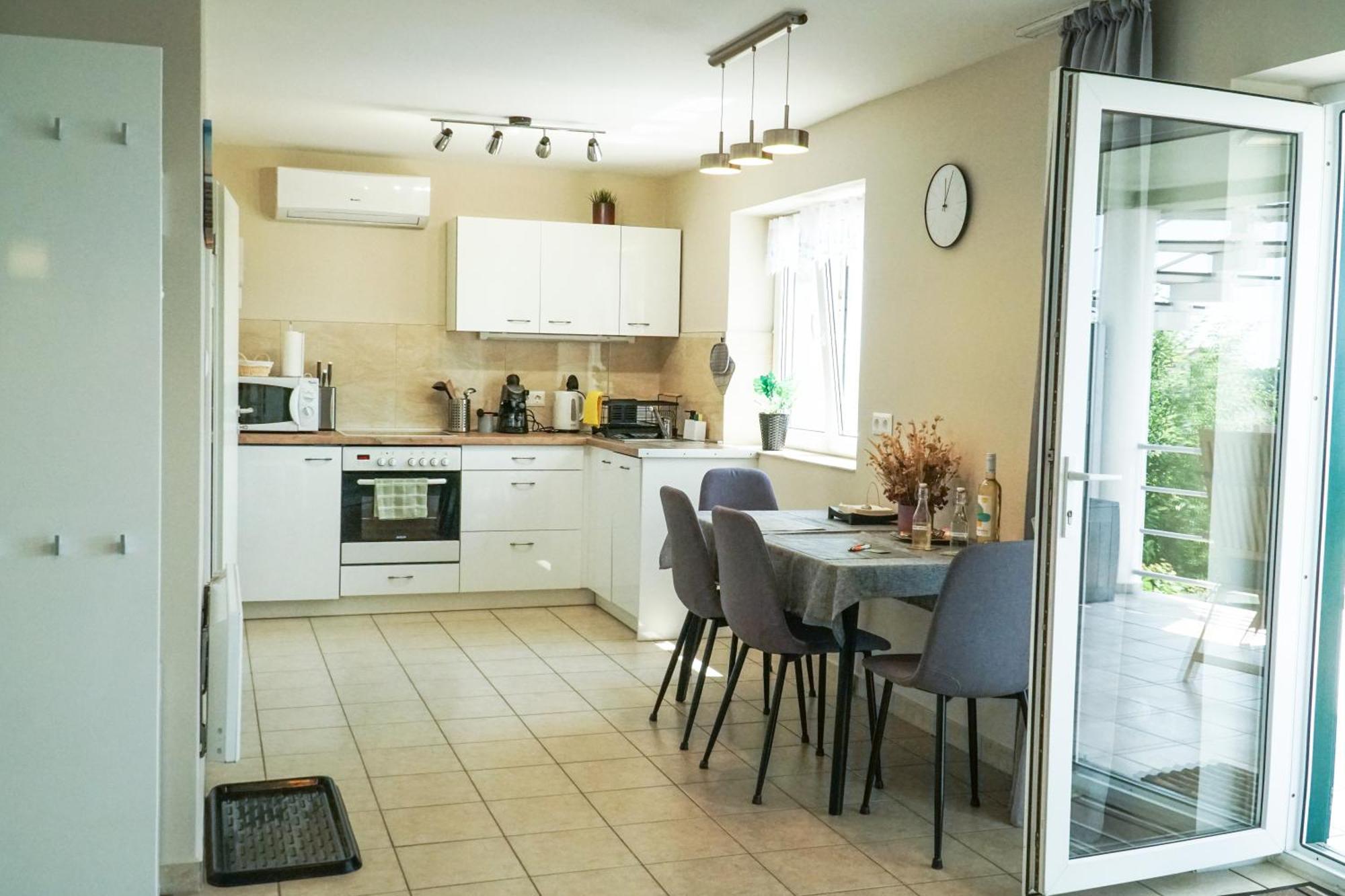 Fuegefa Apartman Balatonalmadi Luaran gambar