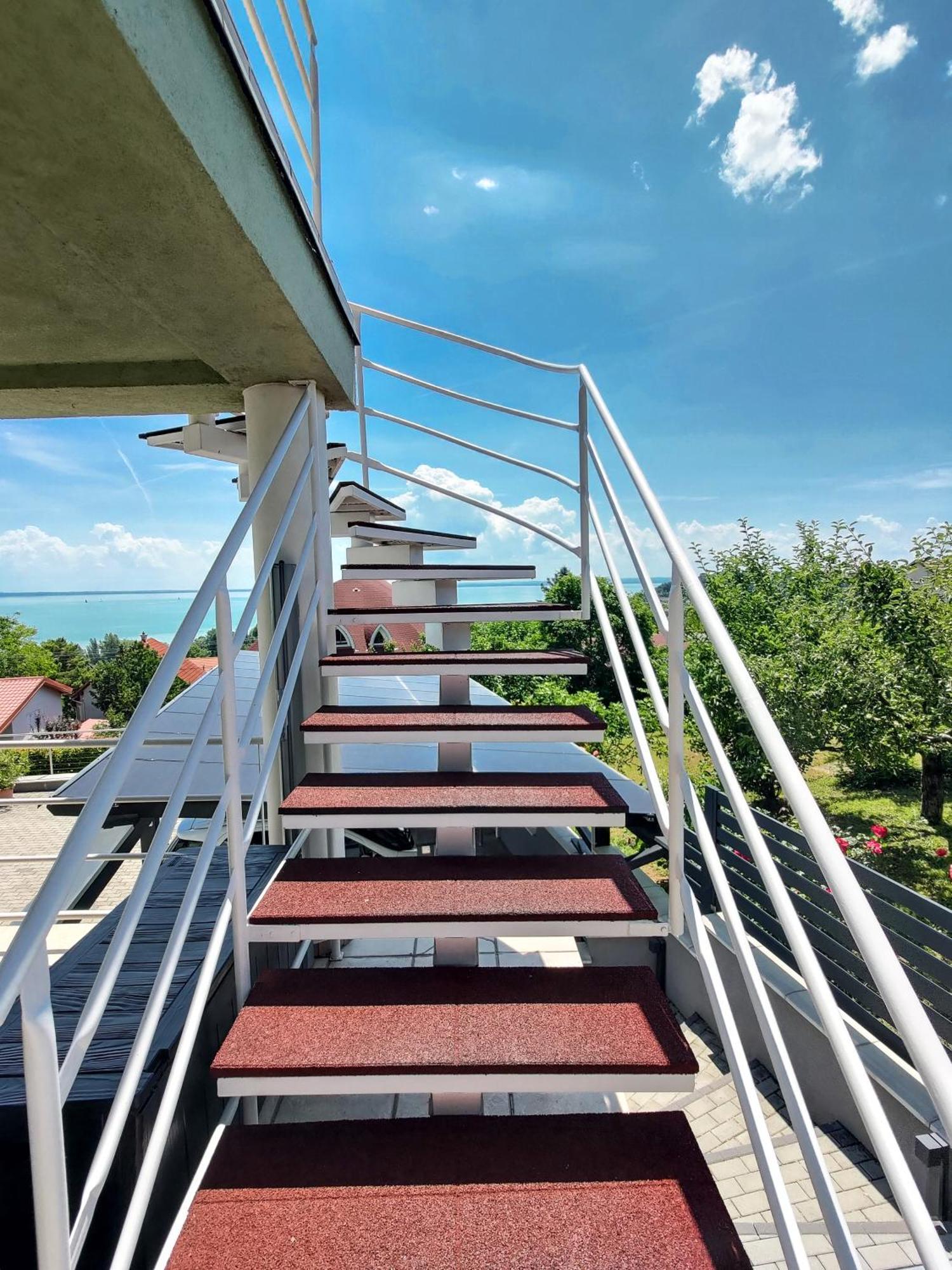 Fuegefa Apartman Balatonalmadi Luaran gambar