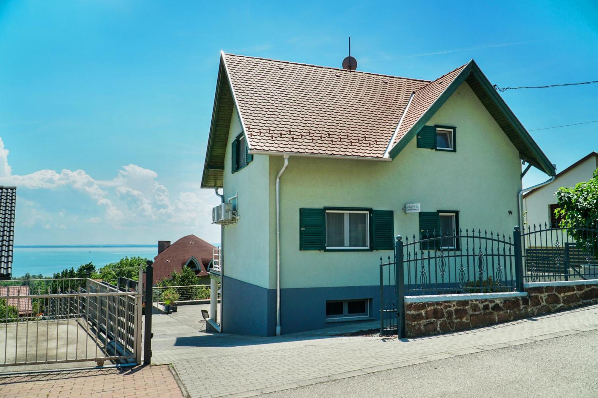 Fuegefa Apartman Balatonalmadi Luaran gambar